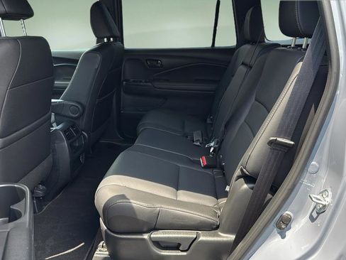 Used 2023 Honda Passport EX-L image 15