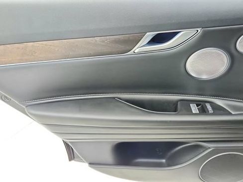 Used 2024 Genesis G80 image 32