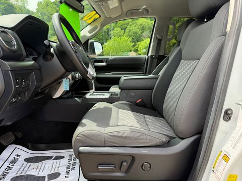 Used 2020 Toyota Tundra SR5 w/ SX Package AWD/4WD image 18