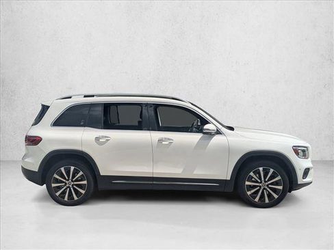 Used 2021 Mercedes-Benz GLB 250 image 4