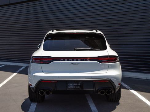 Certified 2026 Porsche Macan AWD/4WD image 6