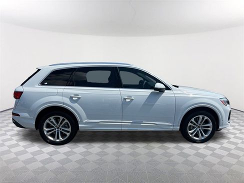 Used 2025 Audi Q7 2.0T Premium w/ Convenience Package image 4