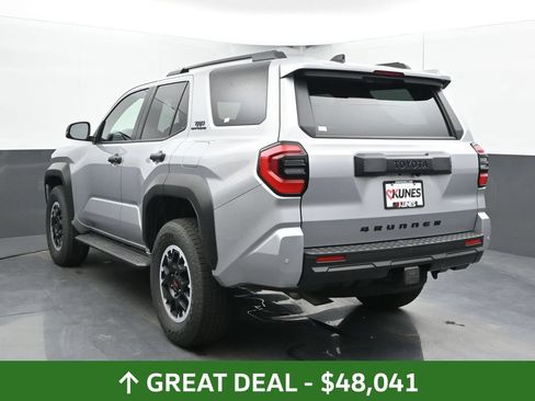 Used 2025 Toyota 4Runner TRD Off-Road AWD/4WD image 12
