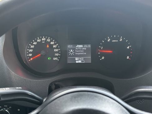 Used 2019 Mercedes-Benz Sprinter 144 image 23