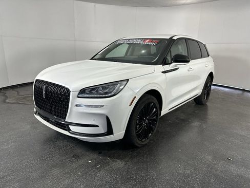 Used 2025 Lincoln Corsair FWD w/ Equipment Group 101A image 6