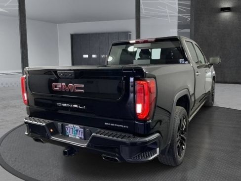 Used 2021 GMC Sierra 1500 Denali w/ Denali Ultimate Package AWD/4WD image 3