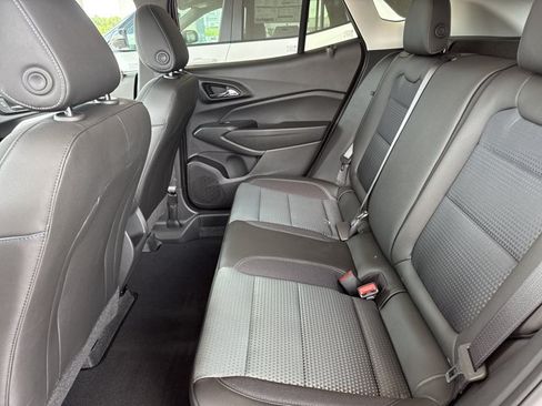 New 2026 Chevrolet Trax LT w/ Driver Confidence Package FWD image 5