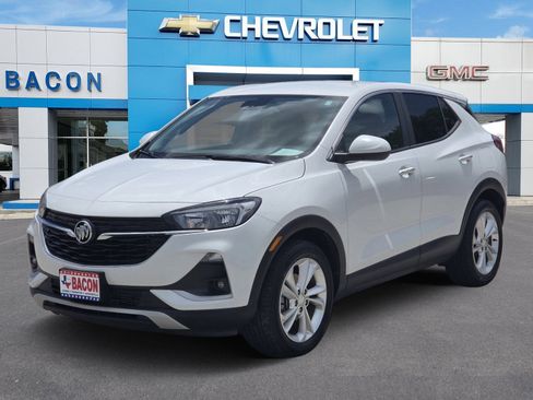 Used 2022 Buick Encore GX Preferred w/ Cold Weather Comfort Package FWD image 1