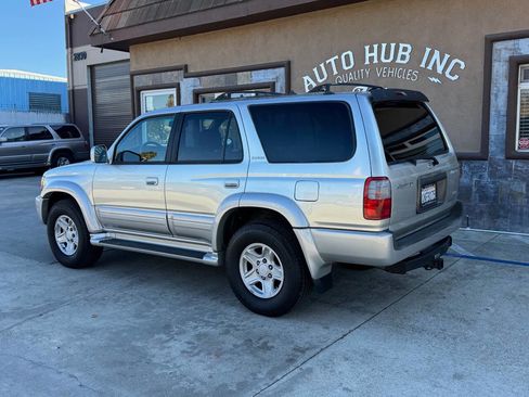 Used 2000 Toyota 4Runner Limited image 7
