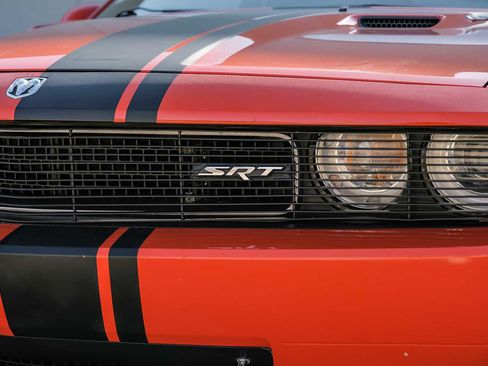 Used 2009 Dodge Challenger SRT8 w/ SRT Option Group II image 40