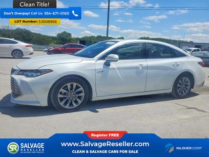 Used 2019 Toyota Avalon XLE w/ Moonroof Package