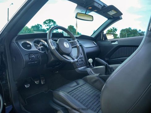 Used 2014 Ford Mustang Shelby GT500 w/ Equipment Group 821A RWD image 31