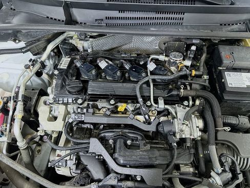 Used 2024 Toyota Corolla SE image 9