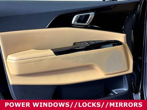 Certified 2024 Kia Carnival EX FWD image 18