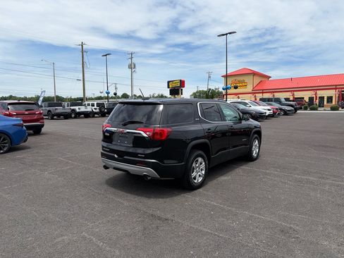 Used 2019 GMC Acadia SLE w/ LPO, Floor Liner Package AWD/4WD image 2