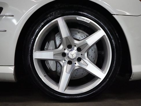Used 2014 Mercedes-Benz SL 550 image 28