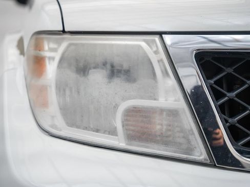 Used 2018 Nissan Frontier SV RWD image 13