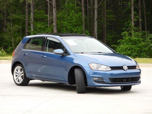 Used 2017 Volkswagen Golf SEL FWD image 6