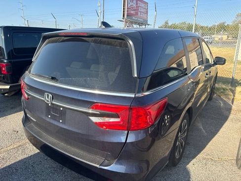 Used 2024 Honda Odyssey EX-L image 3