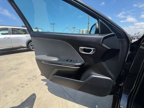 Used 2025 Kia K4 FWD image 18