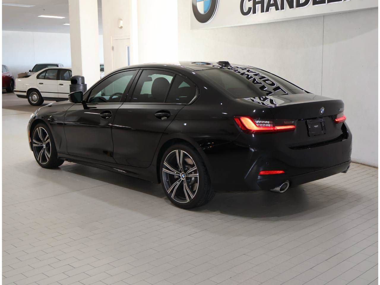 Certified 2023 BMW 330i Sedan w/ Convenience Package RWD image 5