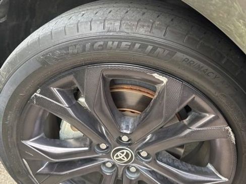 Used 2022 Toyota Sienna XSE FWD image 26