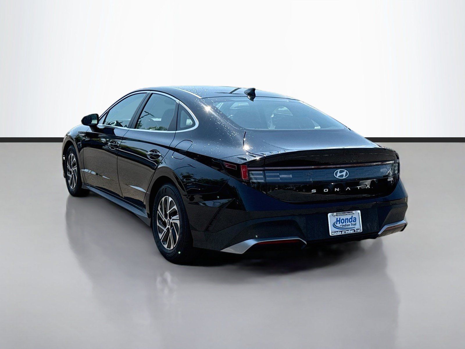 Used 2026 Hyundai Sonata Blue FWD image 6