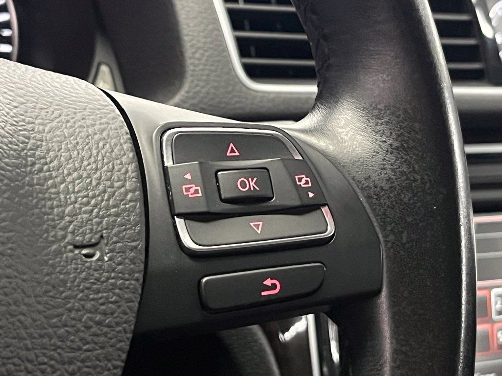 Used 2015 Volkswagen Passat 1.8T SEL Premium FWD image 26