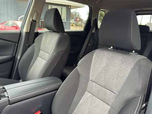 Certified 2025 Nissan Rogue SV image 14