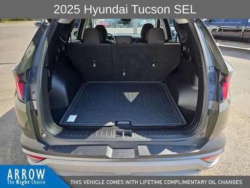 Used 2025 Hyundai Tucson SEL FWD image 18