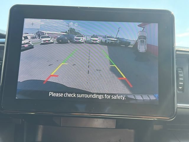 Used 2022 Ford Explorer XLT w/ Equipment Group 202A AWD/4WD image 47