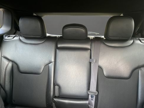 Used 2023 Jeep Compass Trailhawk image 15