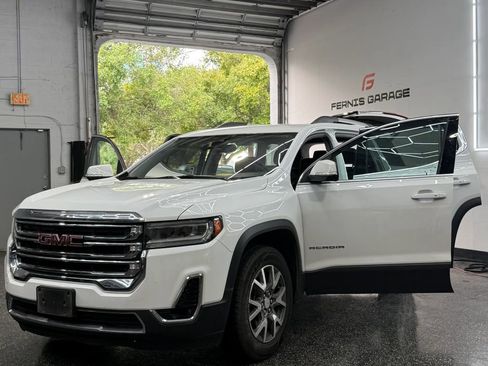 Used 2023 GMC Acadia SLT AWD/4WD image 9