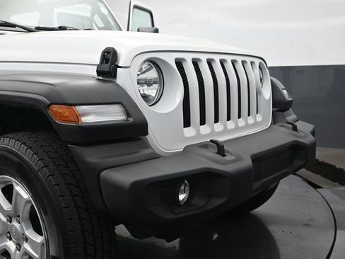 Used 2022 Jeep Wrangler Unlimited Sport AWD/4WD image 34