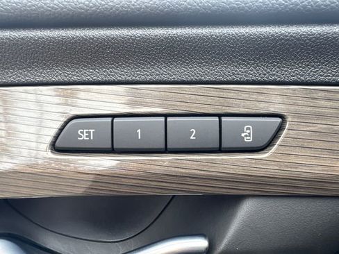 Used 2023 GMC Terrain Denali image 27