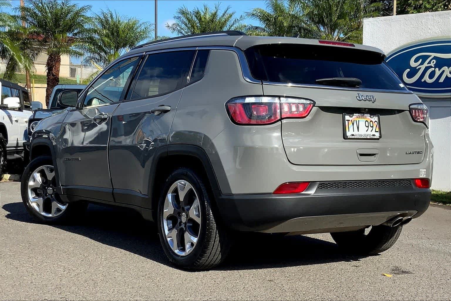 Used 2020 Jeep Compass Limited FWD image 4
