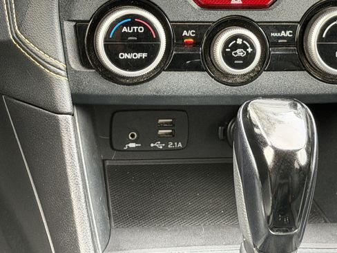 Used 2021 Subaru Crosstrek 2.5i Sport w/ Moonroof Package image 21