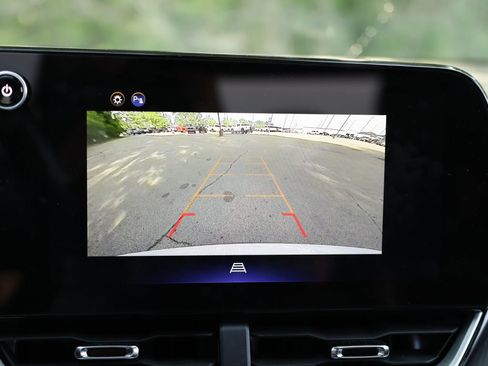 Used 2025 Chevrolet Equinox LT FWD image 16