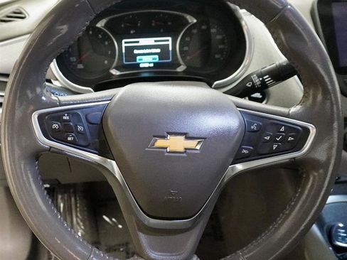 Used 2018 Chevrolet Malibu LT image 12