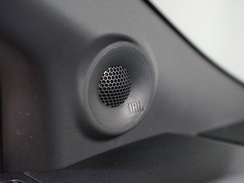 Certified 2023 Toyota Sienna Limited image 27