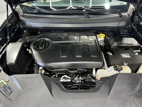 Used 2019 Jeep Cherokee Limited w/ Luxury Group FWD image 21