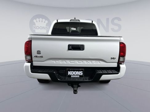 Used 2022 Toyota Tacoma SR5 image 5
