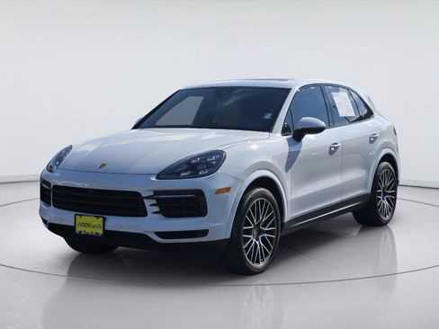 Used 2021 Porsche Cayenne AWD/4WD image 1