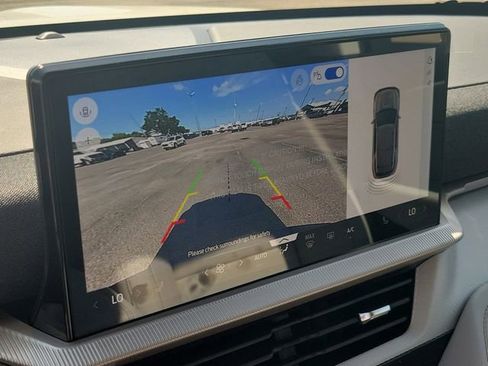 New 2026 Ford Explorer Active w/ Active Comfort Package RWD image 13