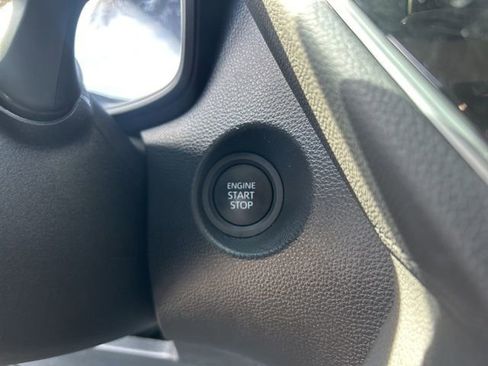 Used 2024 Toyota Corolla Cross LE image 27