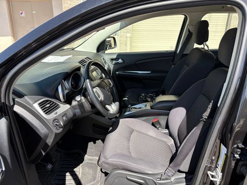 Used 2013 Dodge Journey American Value Package w/ Flexible Seating Group FWD image 16