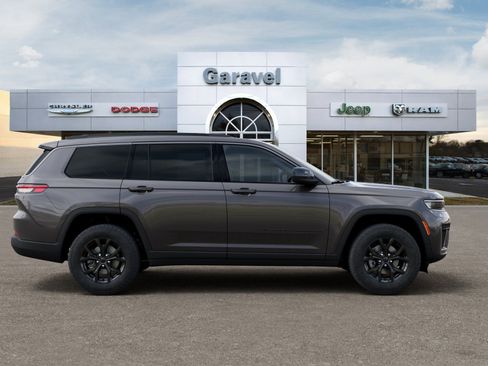 New 2026 Jeep Grand Cherokee L 4WD image 21