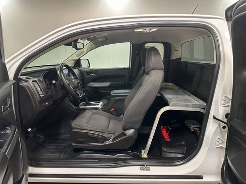 Used 2021 Chevrolet Colorado LT w/ Fleet Safety Package image 75