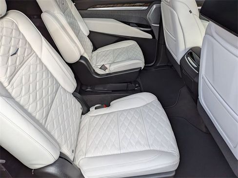 New 2026 Cadillac Escalade ESV Platinum Sport w/ LPO, ONYX Package image 26