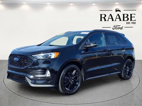 Certified 2020 Ford Edge ST-Line w/ Cold Weather Package AWD/4WD image 3